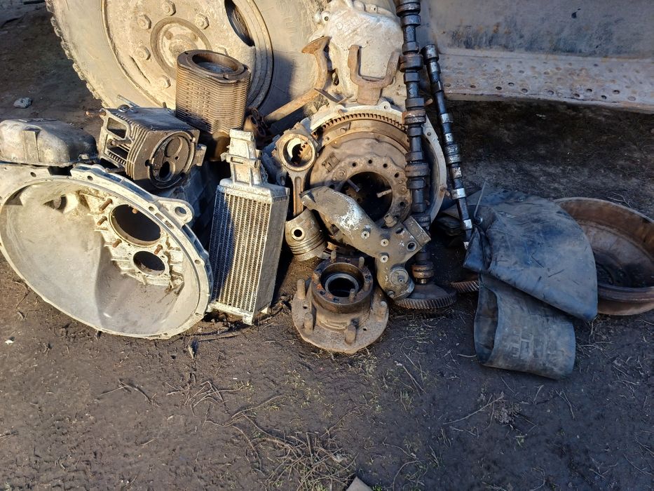 Продам ремонтую  крани возд.енерг  с ремрнту,, фільтра топл. нові кама