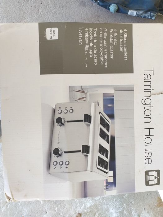 Torradeira nova na embalagem original