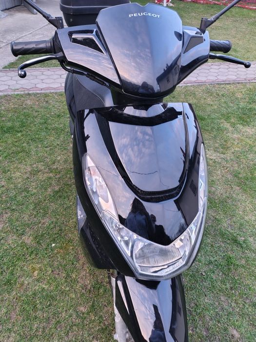 Skuter Peugeot Kisbee