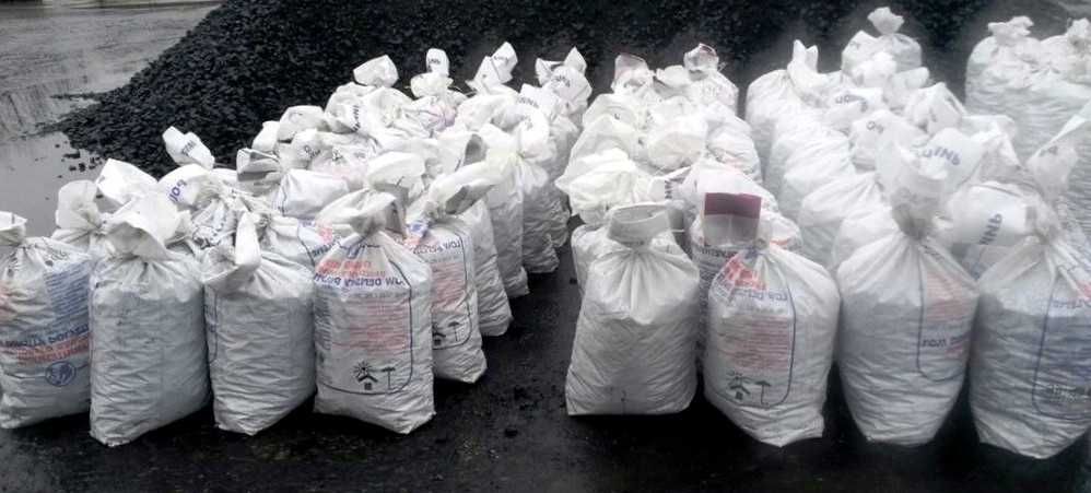 Вугілля брикети пелети стабільне тепло без ризиків