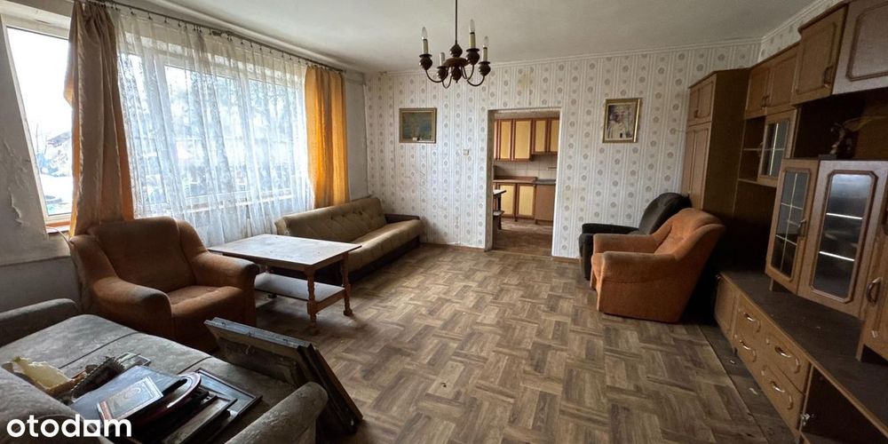 Na sprzedaż - połowa domu w zabudowie bliźniaczej w centrum Brojc