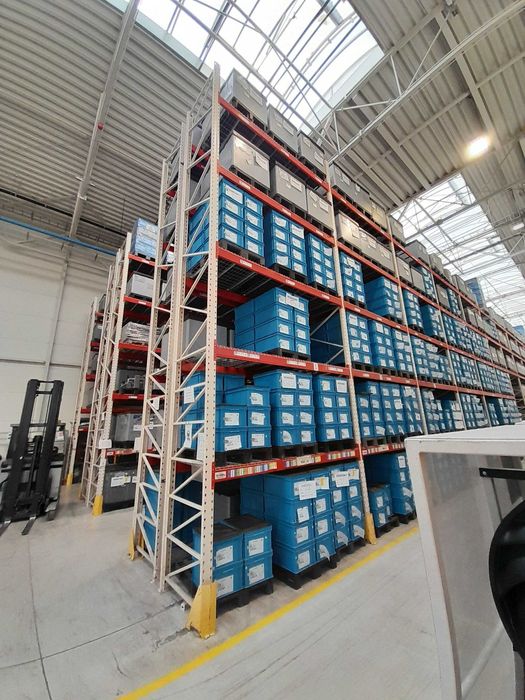 Regały paletowe Modern Expo – kompletna instalacja magazynowa