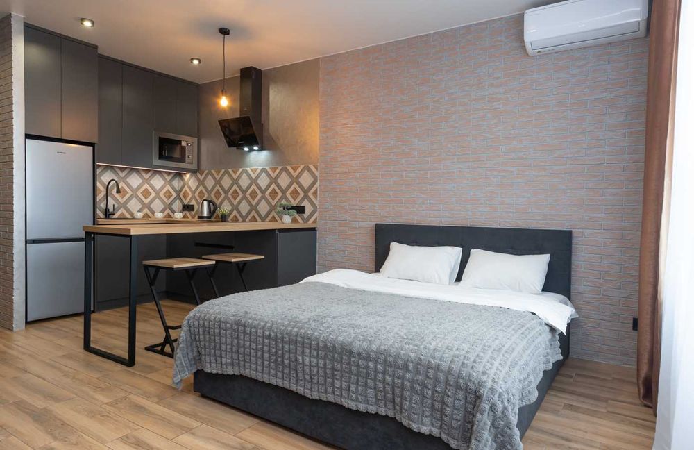 Є власне укриття! Студія подобово - стиль і комфорт на Бажана, 17.