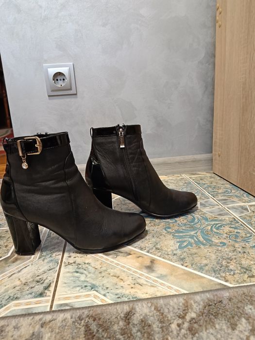 Шкіряні черевики