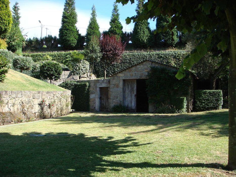 Propriedade junto ao rio Cávado em Barcelinhos, Barcelos