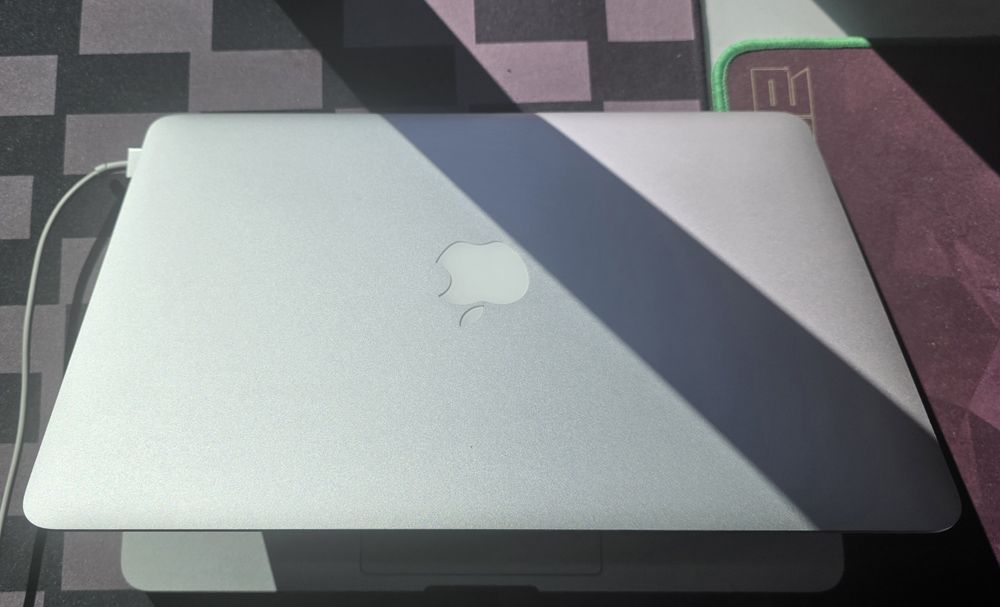 Macbook Pro "A1502"|2015| I5|8GB|256Gb| tec PT64584631376387122