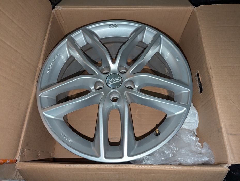 Диски в ідеалі BBS 5 108 R18 на Ford Volvo Jaguar Land rover Mach E