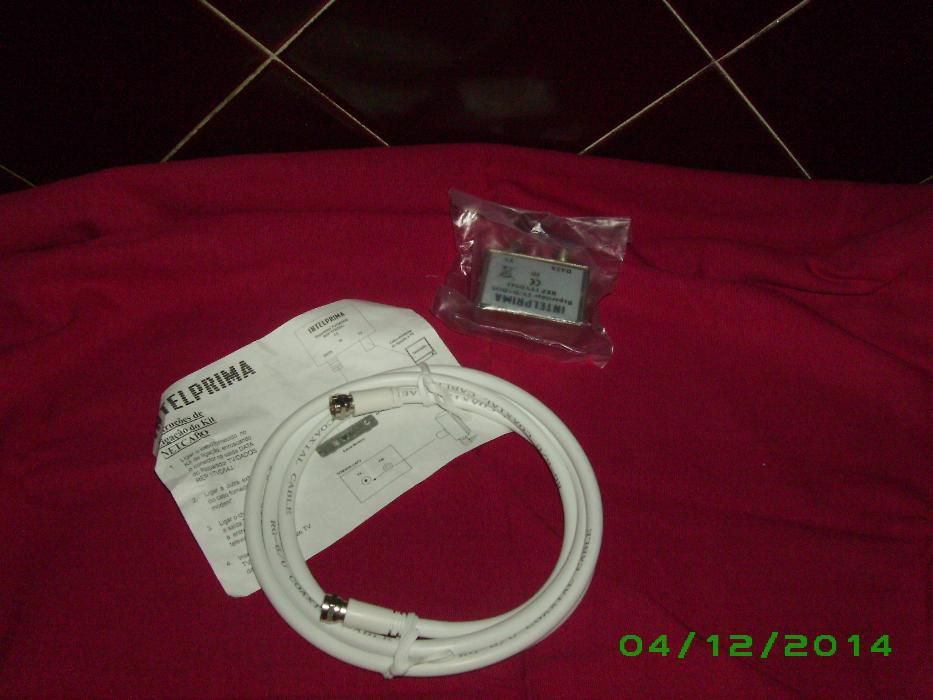 Cabos vários e carregador