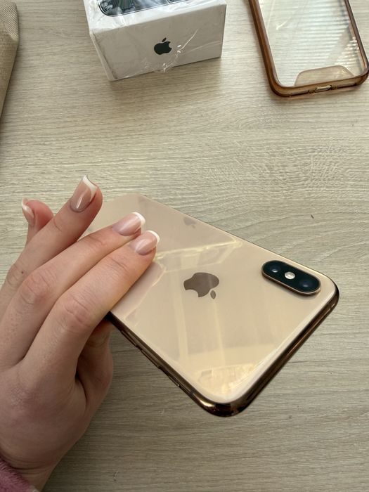 iPhone XS Gold 64 гб