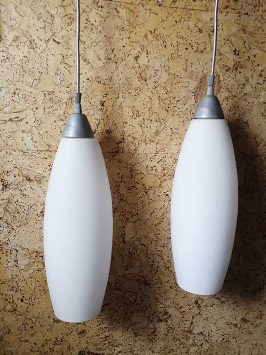 sprzedam 2 długie lampy na długim zwisie