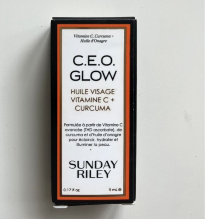 Sunday Riley C.E.O. olejek rozświetlający z witaminą C