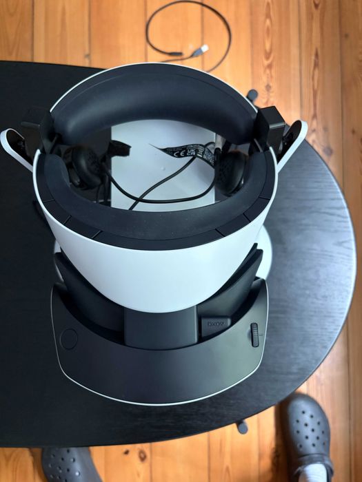 VR 2 PS PlayStation + słuchawki Bionik + stacja dokująca Dobe – jak NOWE