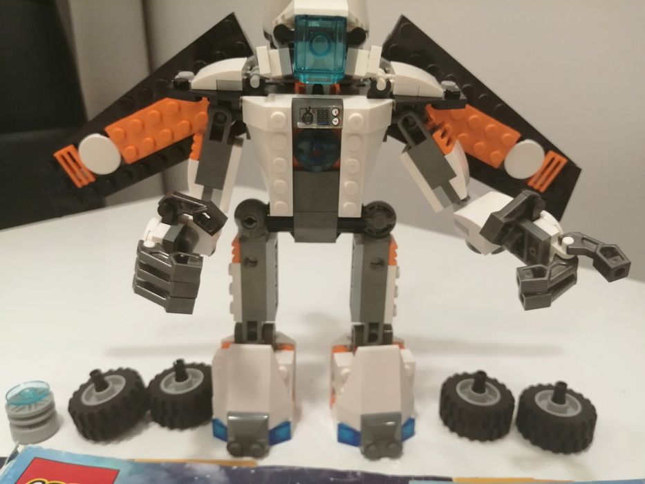 Robot przyszłości Lego creator 31034