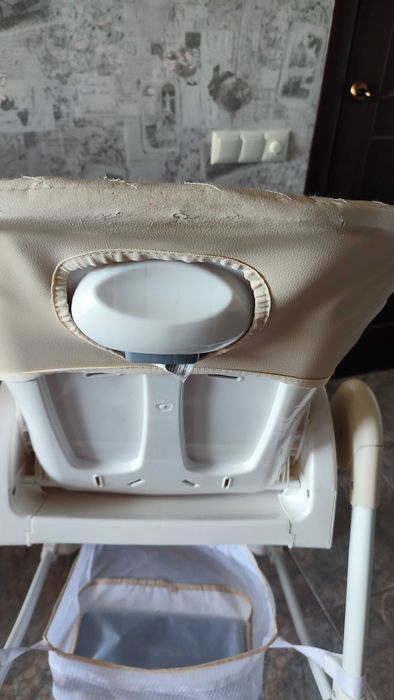 Стільчик для годування CARRELLO Caramel 1