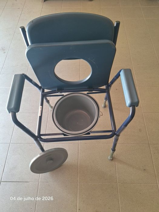Cadeira Sanitária