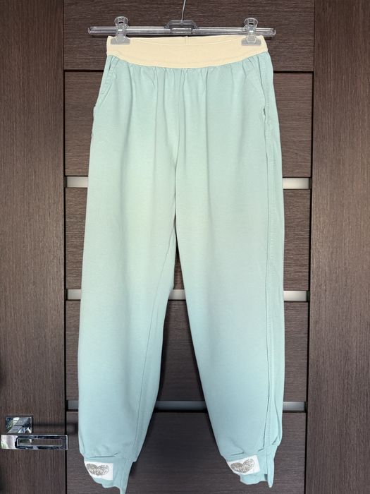 Spodnie dresowe By o la la