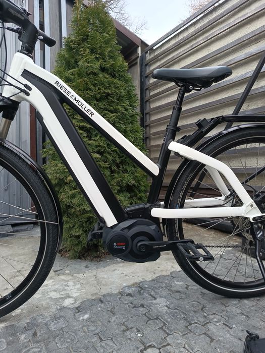 Електровелосипед Riese Muller Bosch Air Deore  с зарядним
Riese Muller