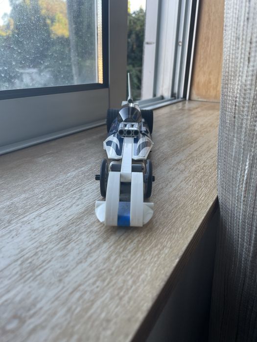 LEGO Technic Record Breaker