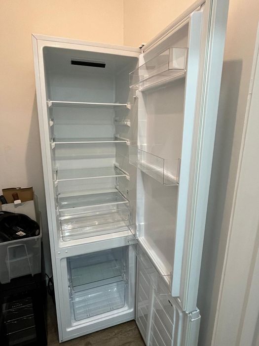 Frigorifico/Congelador Independente - NOVO, nunca usadoo
