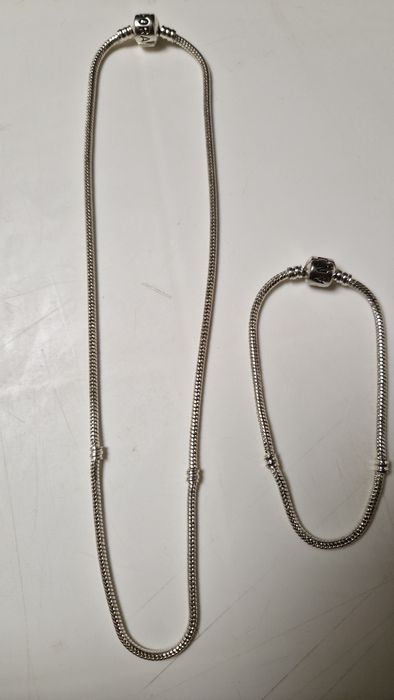 Colar de Corrente e Pulseira Snake da Pandora