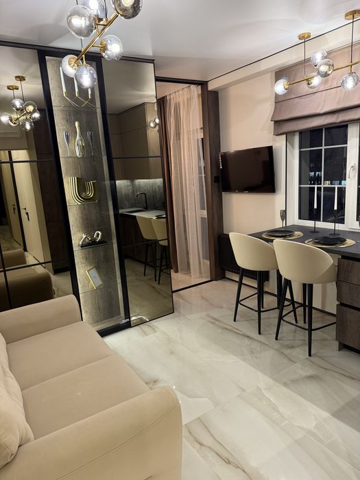 Продам квартиру в  Новій Англії з дизайнерським ремонтом