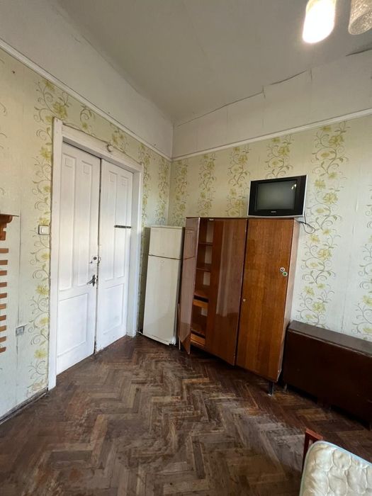 Продам гостинку в Центре ул.Куликовская,8
