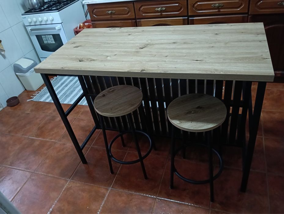 Mesa bar semi novo Hôma