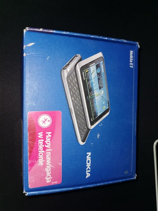 Nokia E7 kupiona w polskim salonie