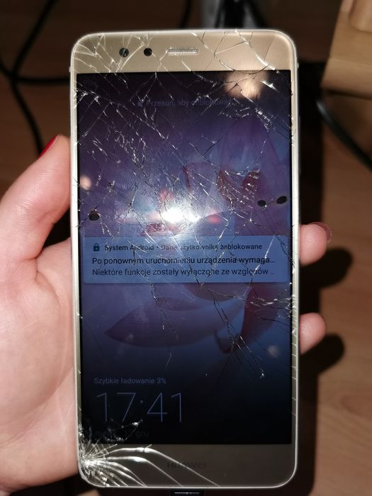 Sprzedam na części Huawei p10 lite