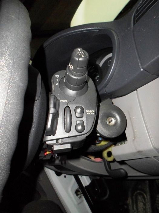 Підрульовий перемикач світла двірників фар Renault Kangoo Рено Кенго 2