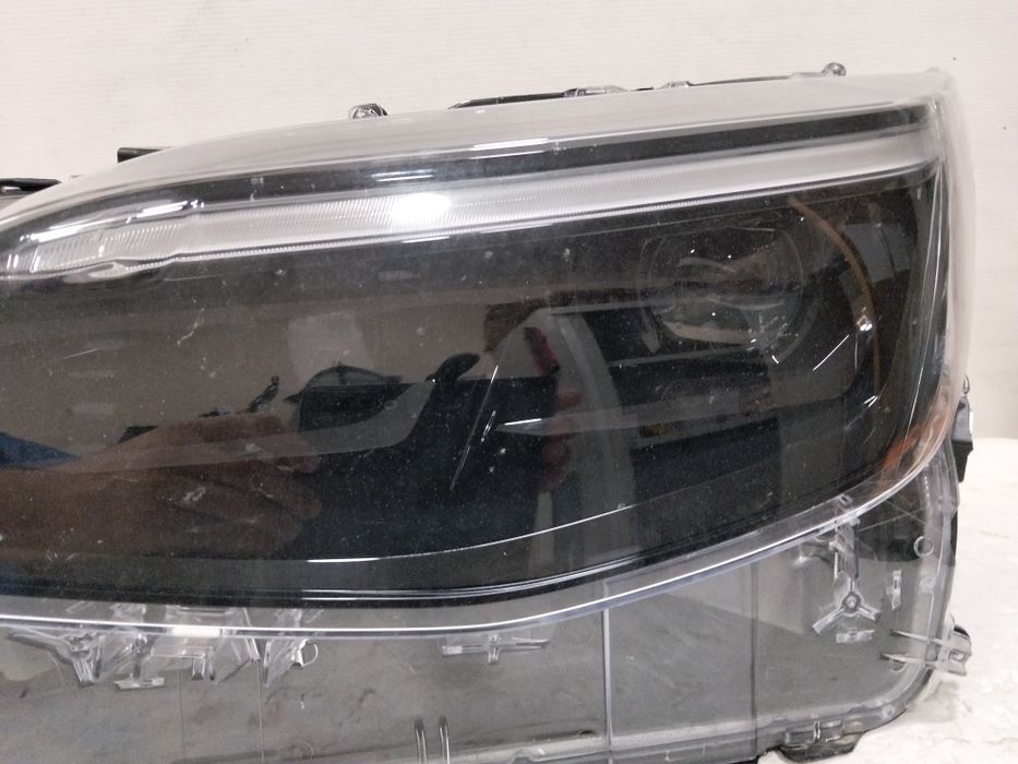 Ótica Toyota Yaris cross farol original
