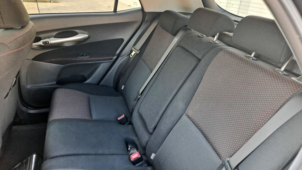Toyota Auris 1.4 D-4D Pack Sport — 2011
