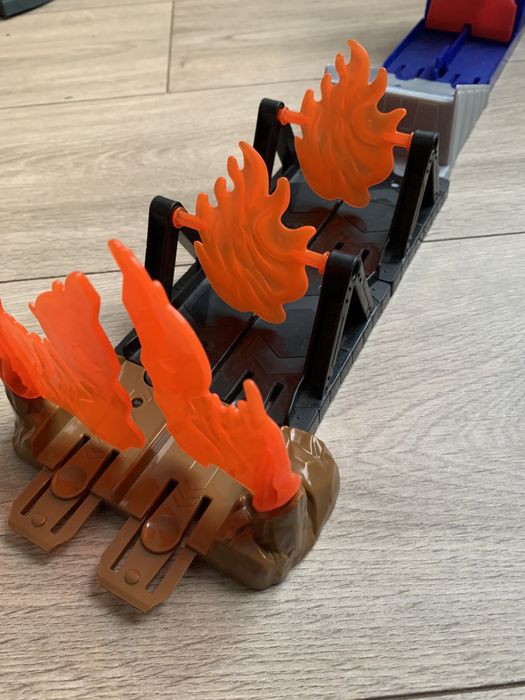 Трек HotWheels Monster TRUCKS