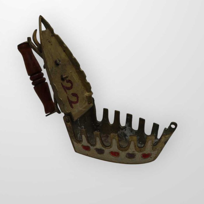 Żelazko vintage mosiądz malowane B4/112388