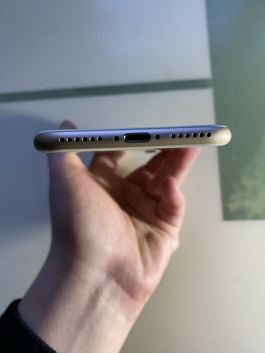 Айфон 7 б/у акб 73%