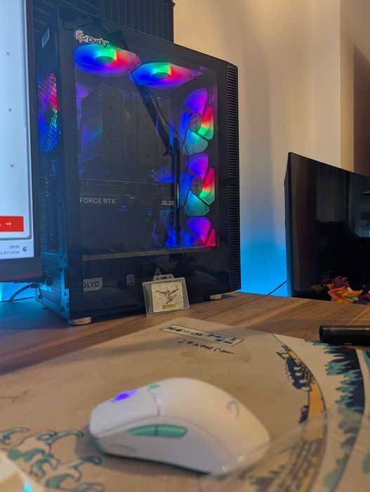 OPORTUNIDADE - Torre Top de Gama AM5 RTX 5070