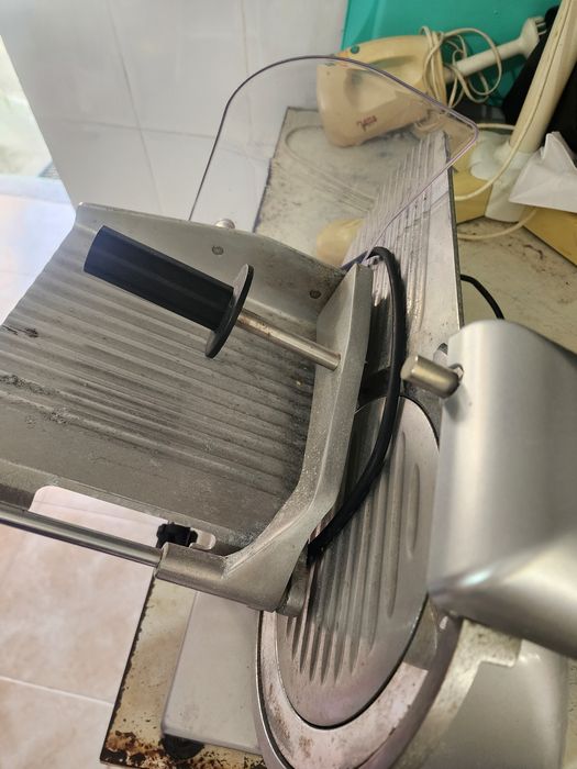Máquina industrial de cortar fiambre