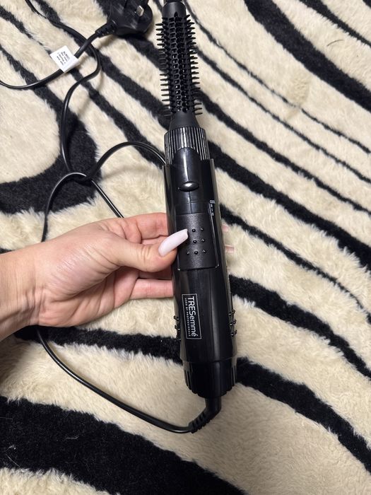 Стайлер для волося TRESemme Full Finish