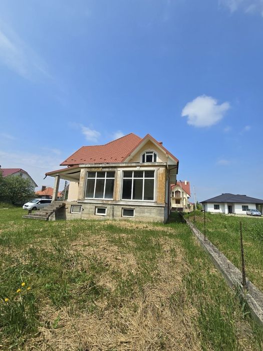 Продаж будинку в с.Великий Кучурів