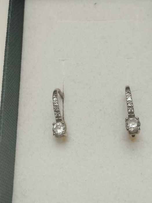 złote kolczyki z cyrkoniami 333