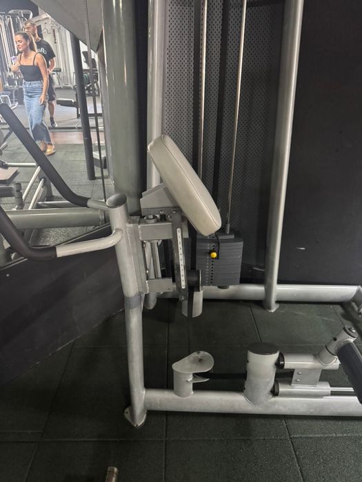 Máquina Glúteo Kick Back EliteFitness — Profissional