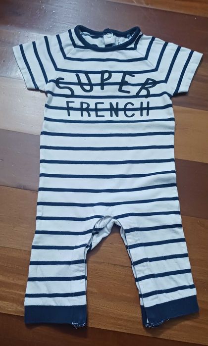 Lote de 4 macacões para bebé - 9 a 12 meses