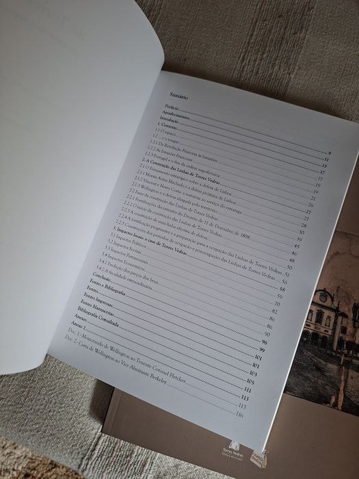 Três livros sobre Torres Vedras a sua história conjunto 10 euros
