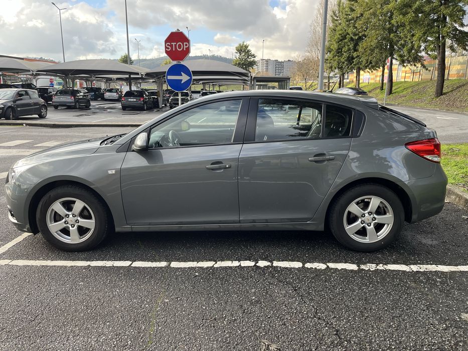Cruze Sport 1.6 LT | 124cv | 5P | 5L -117 mil km