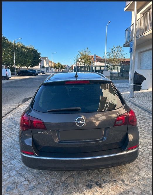 opel astra sports tourer — photo 4