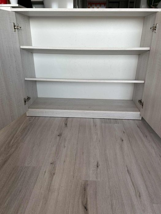 Szafka na buty:wys. 90 cm; dł. 110cm;szer. 35 cm