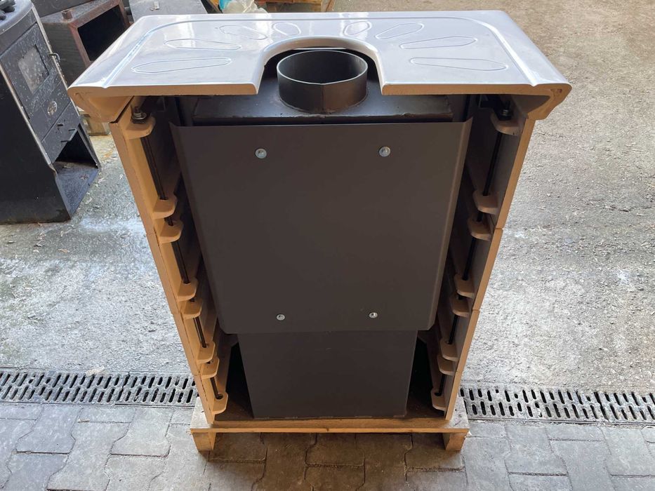 Piec piecyk kominek kaflowy wolnostojący koza JASMIN 10kW brązowy