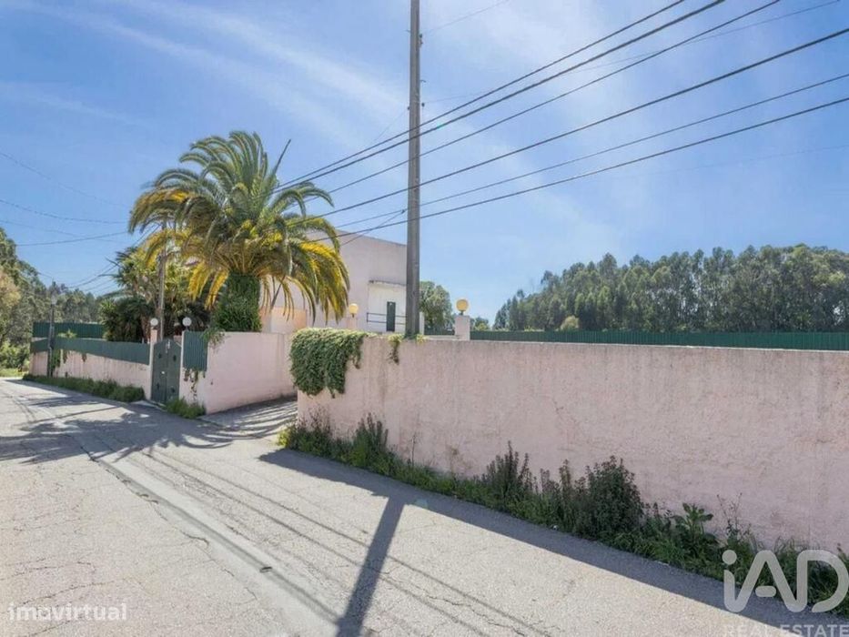 Prédio em Esgueira de 520,00 m2