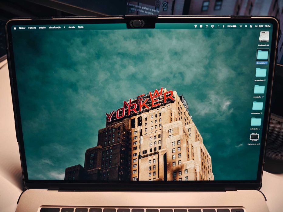 Macbook Air 15" M2, armaz. 512GB e RAM 8GB