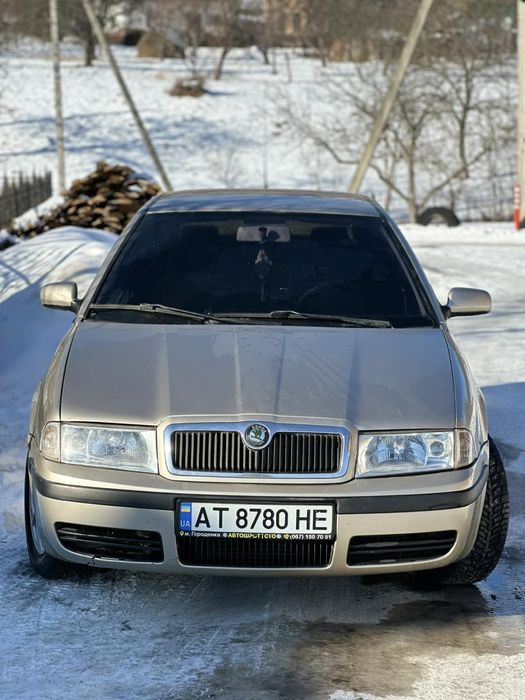 Продам Шкоду актавію тур